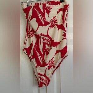 SHADE & SHORE WOMENS SWIMSUIT, RED & WHITE, size small
